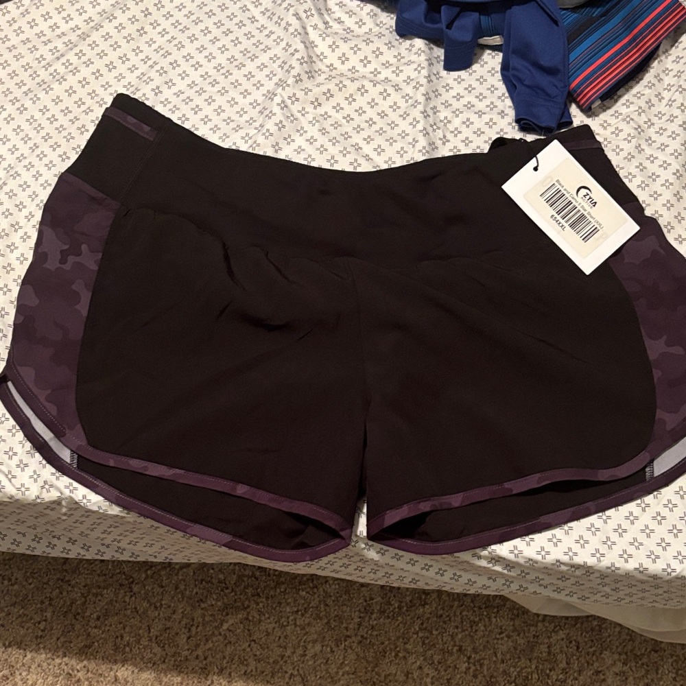 Zyia black camouflage shorts xxl